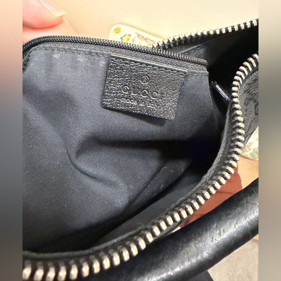 Gucci Black Monogram Shoulder Bag - Picture 10 of 12
